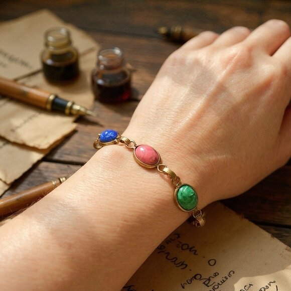 Vintage Scarab Bracelet Art Glass Gold Tone Egyptian Revival 1970s Boho Cabochon - Picture 11 of 12